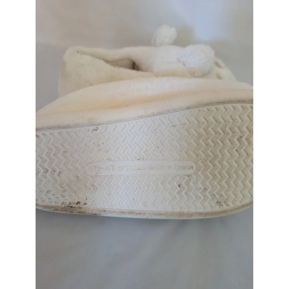 N/A fuzzy plush