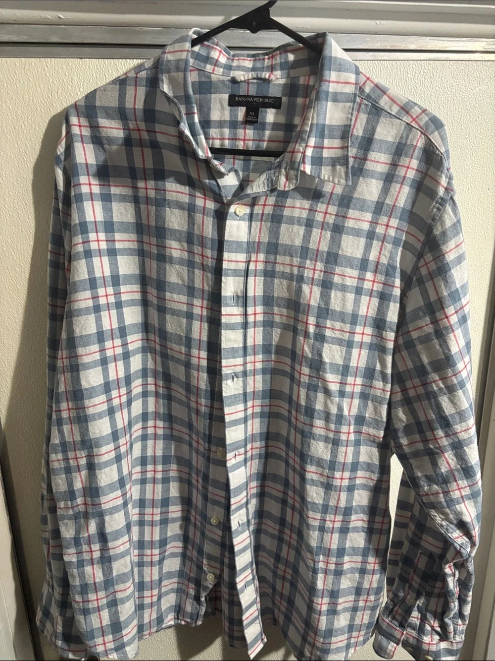 Banana Republic Blue, White and Red Plaid Cotton Button-Down Shirt