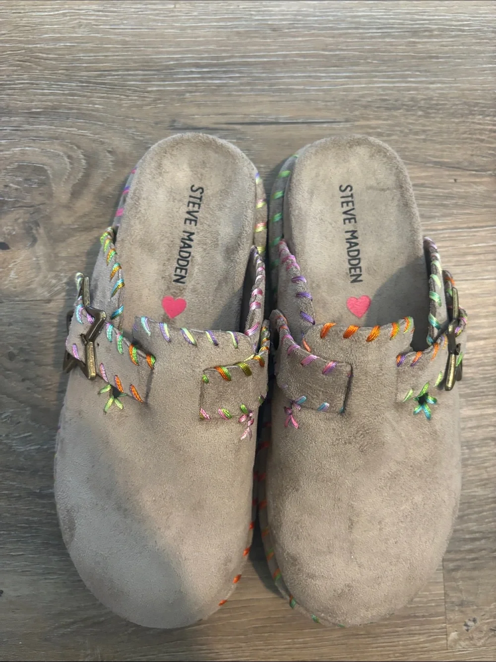 Steve Madden taupe suede