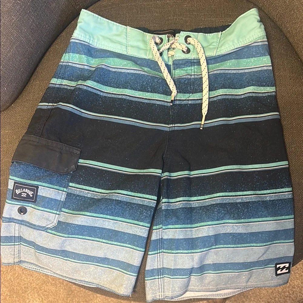 Billabong Boys 6 long Blue Striped  board shorts swimsuit