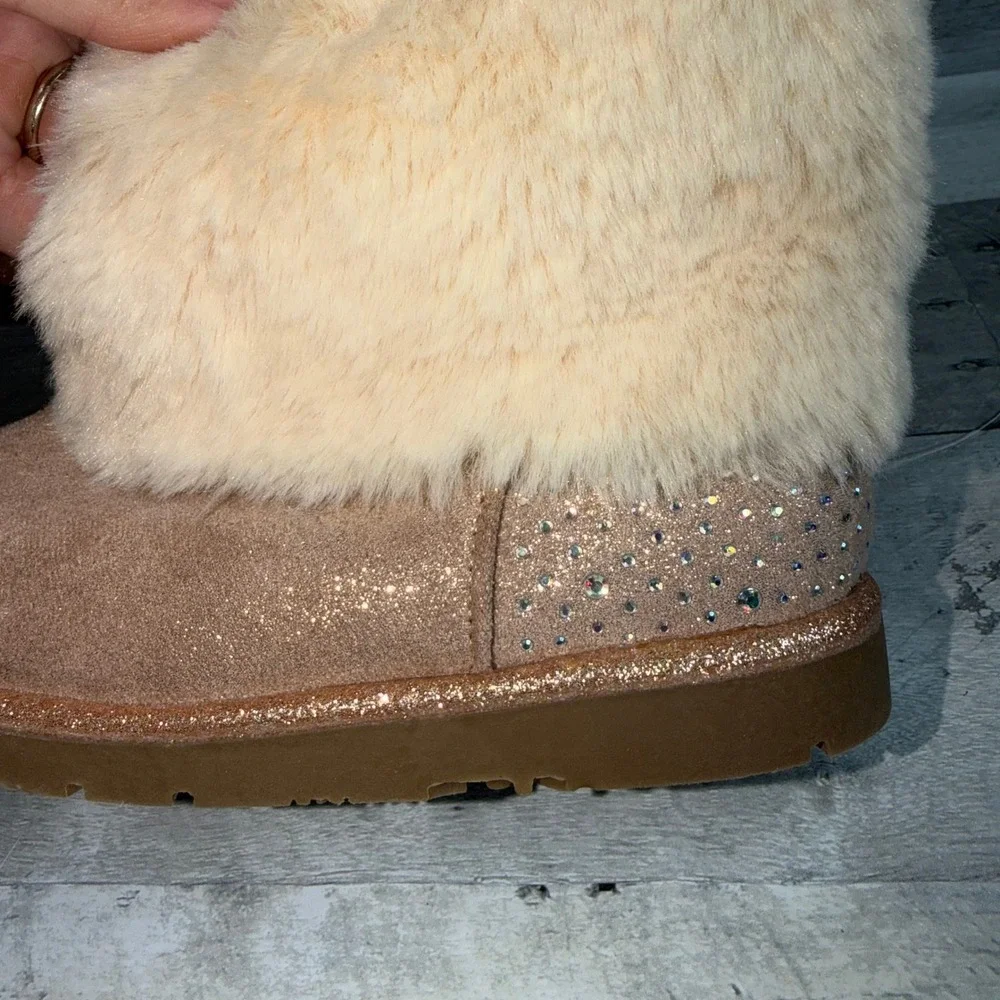 Kelly & Katie finish fur outsole