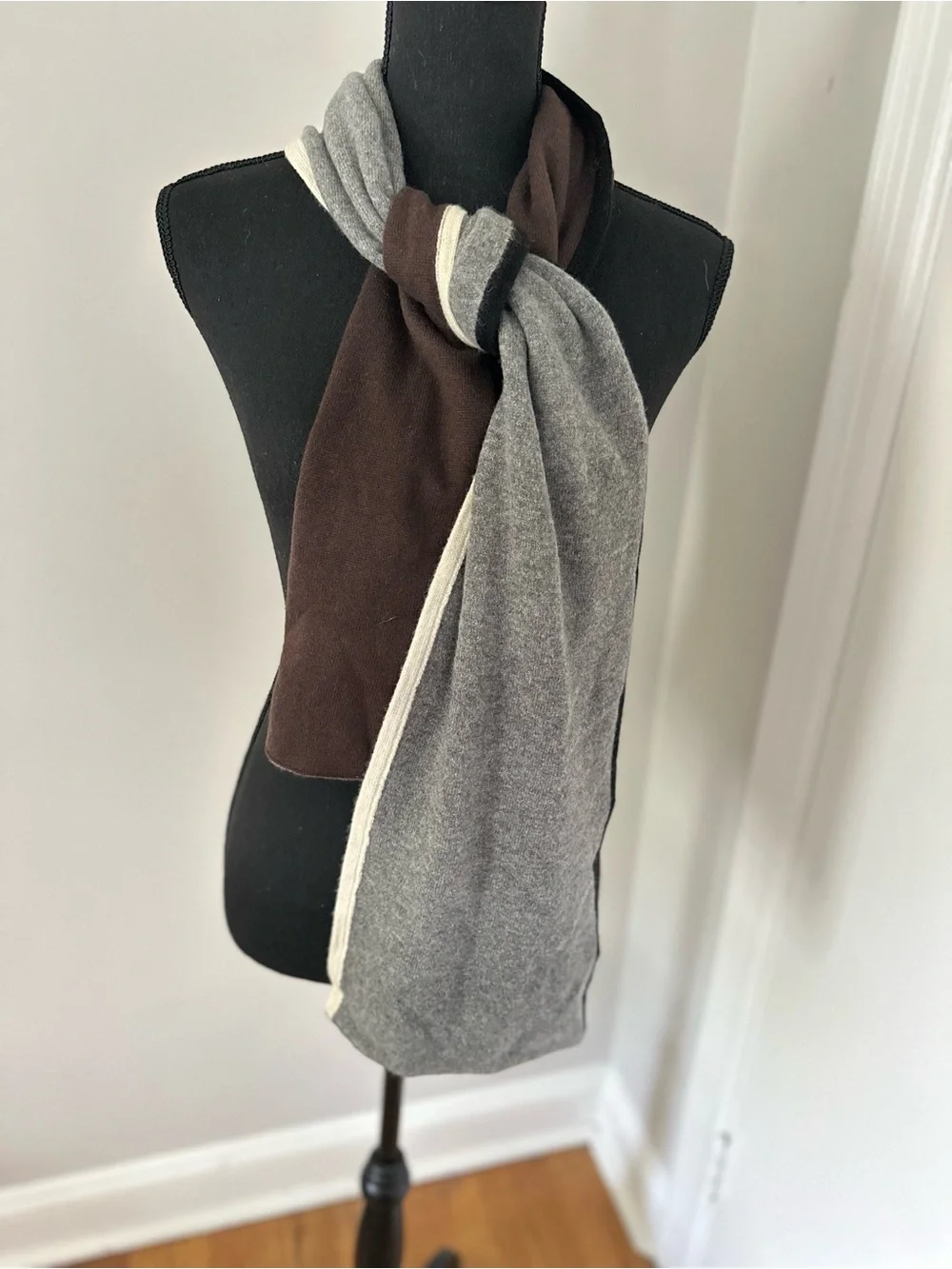 Echo Design Wool/ Cashmere Blend Gray/ Brown Double Sided Mens Winter scarf.