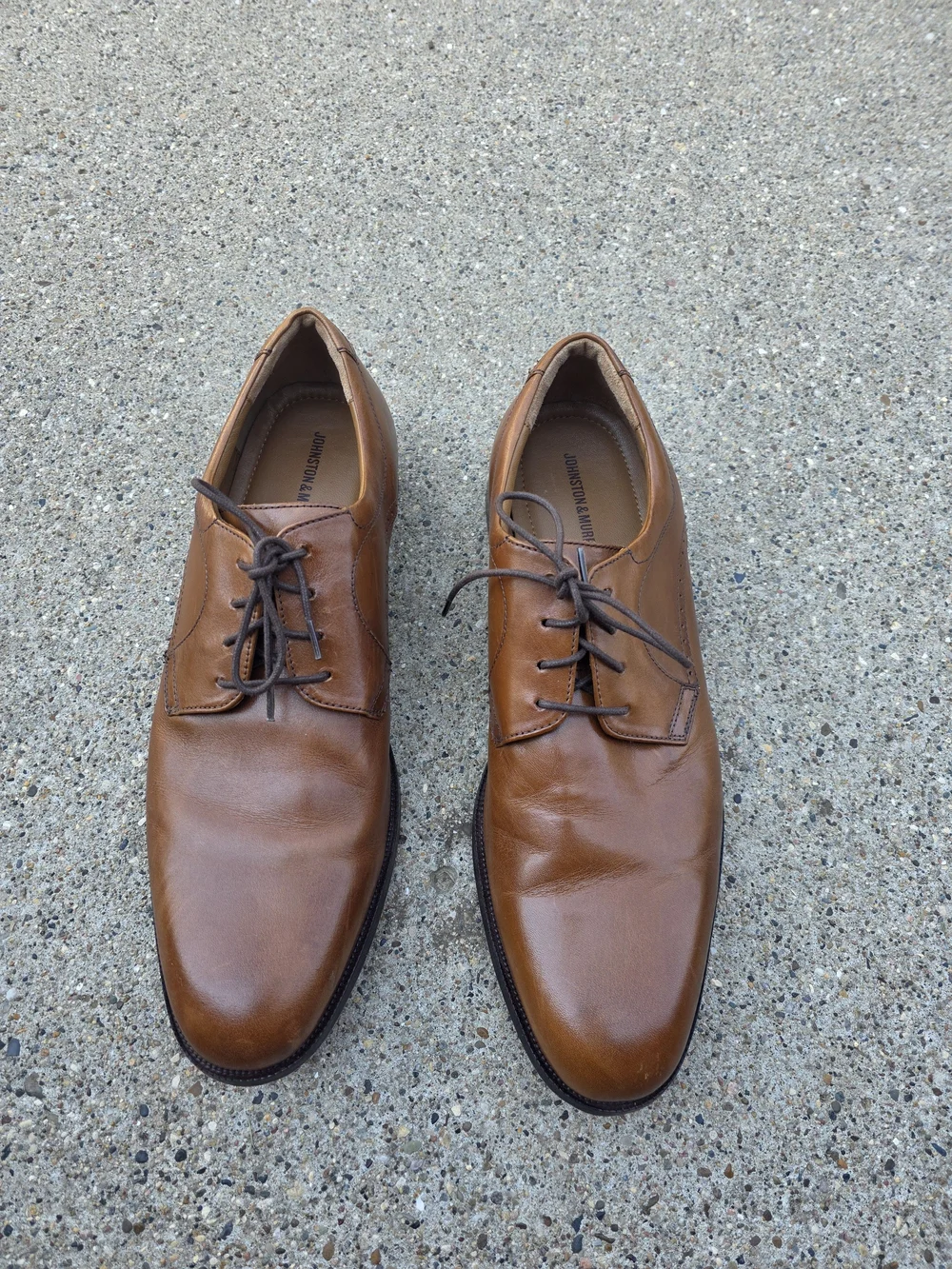 Johnston & Murphy gently used