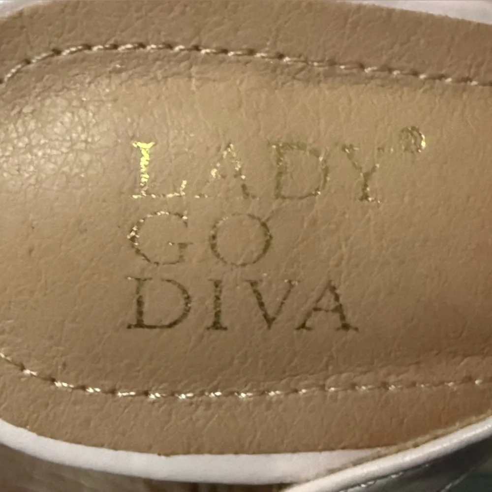 Lady Godiva step up