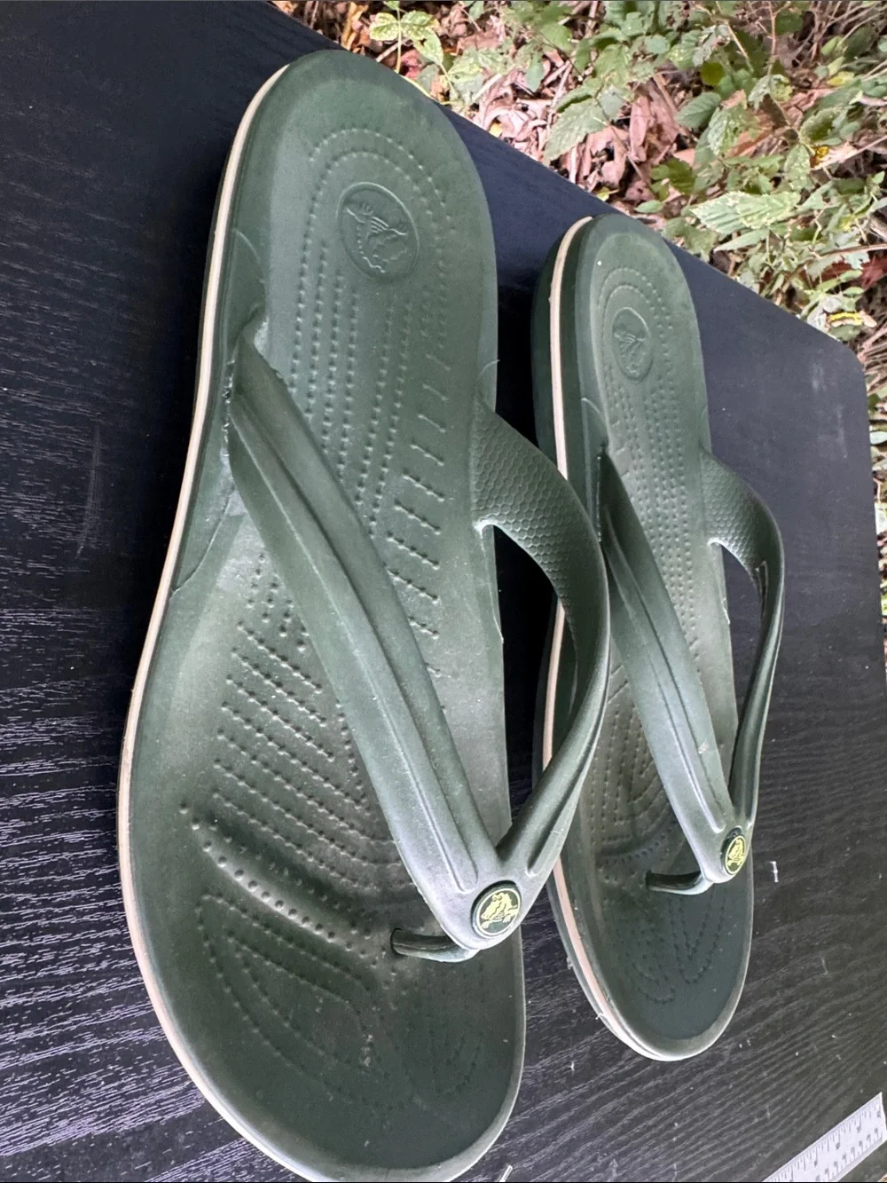 CROCS flip sandals