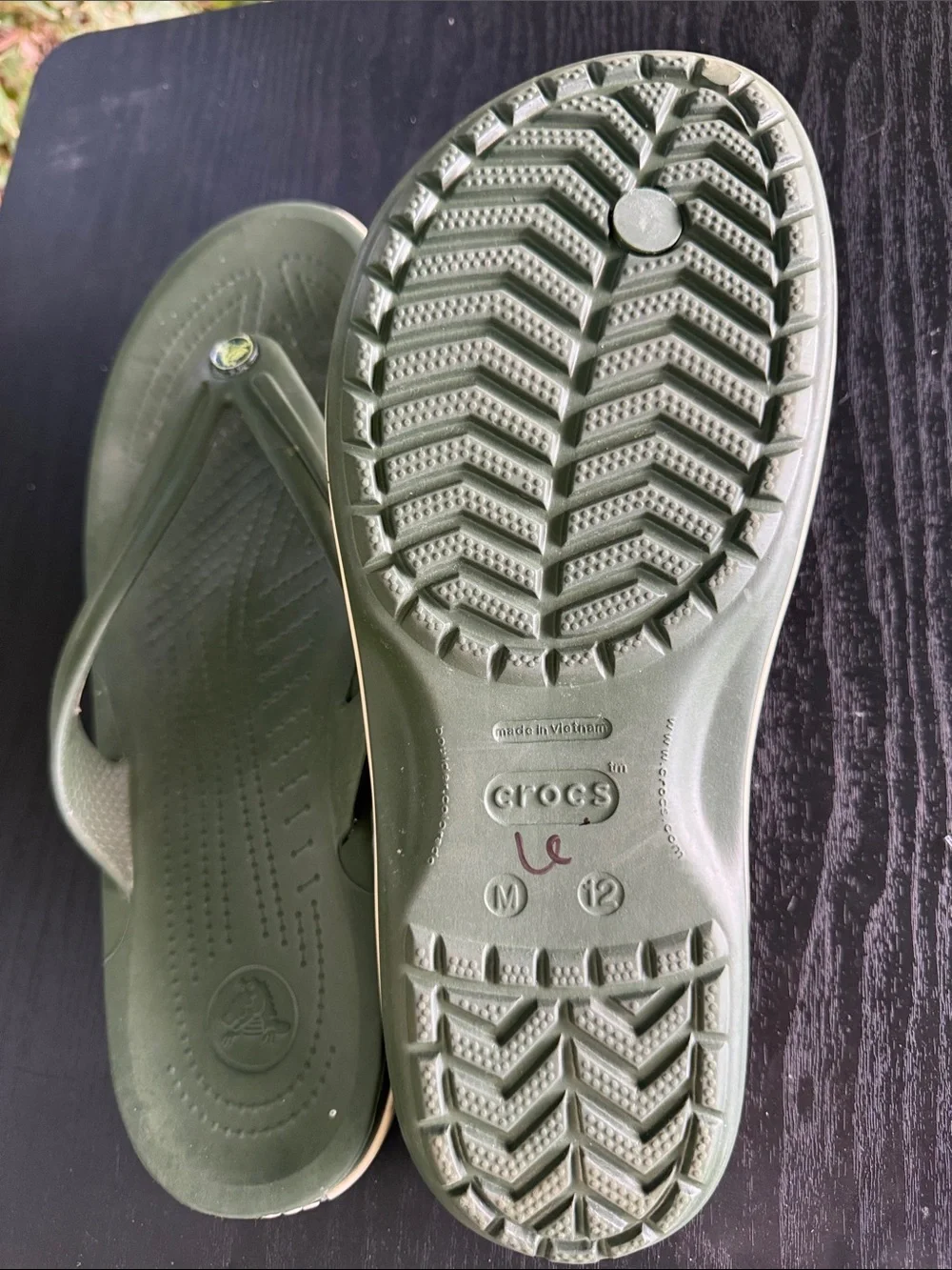 CROCS flip sandals