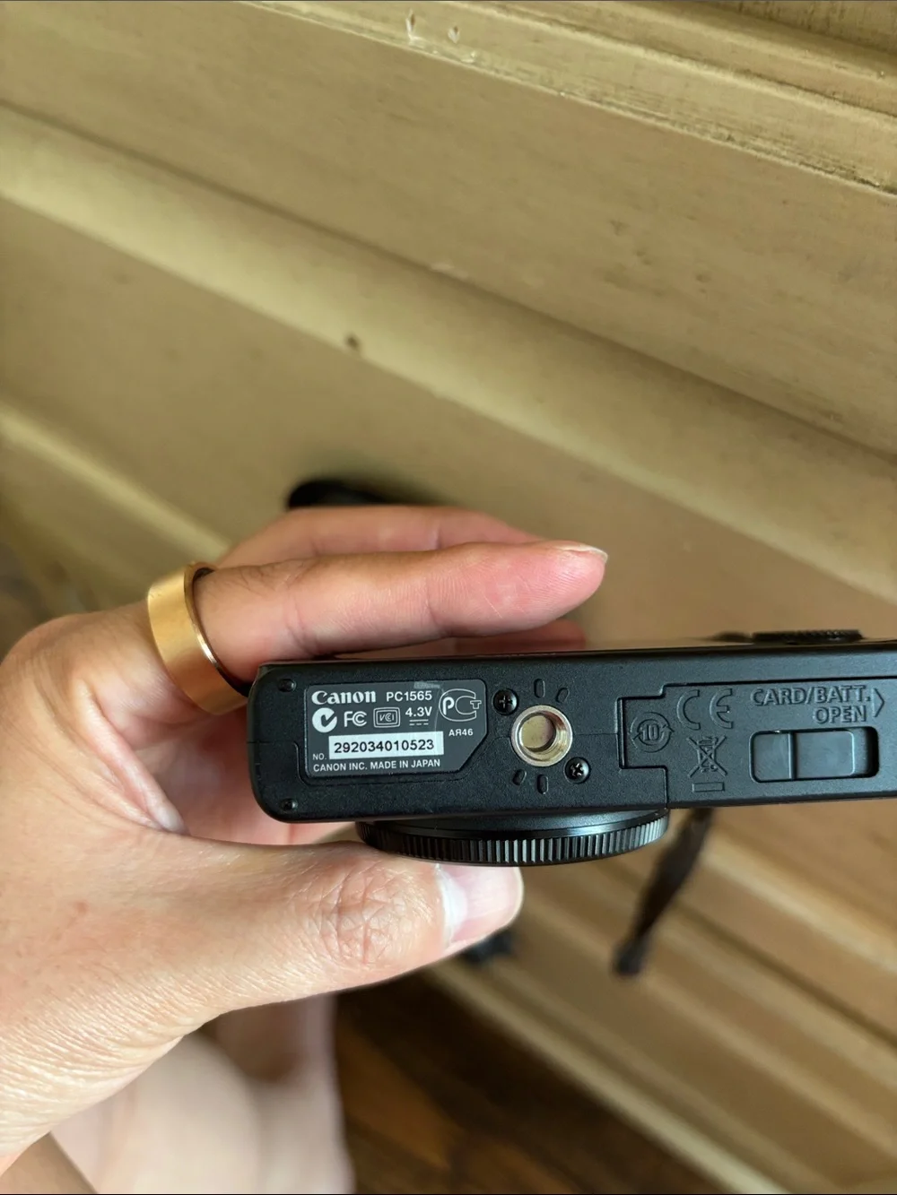 Canon compact point