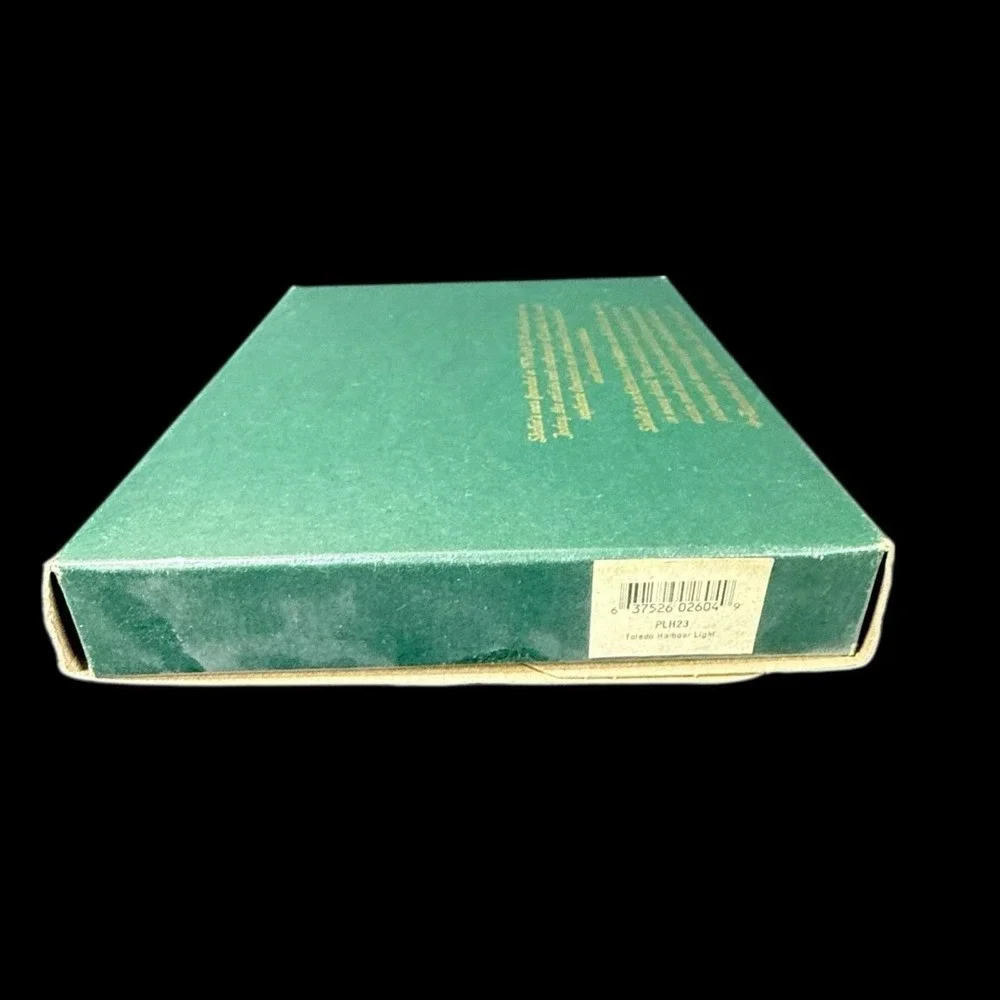 Shelia boxes show