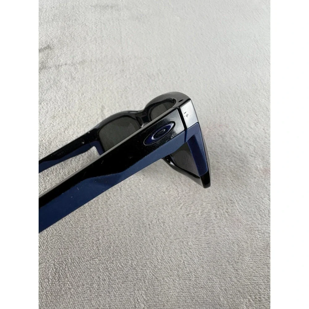 Oakley mainlink sunglasses
