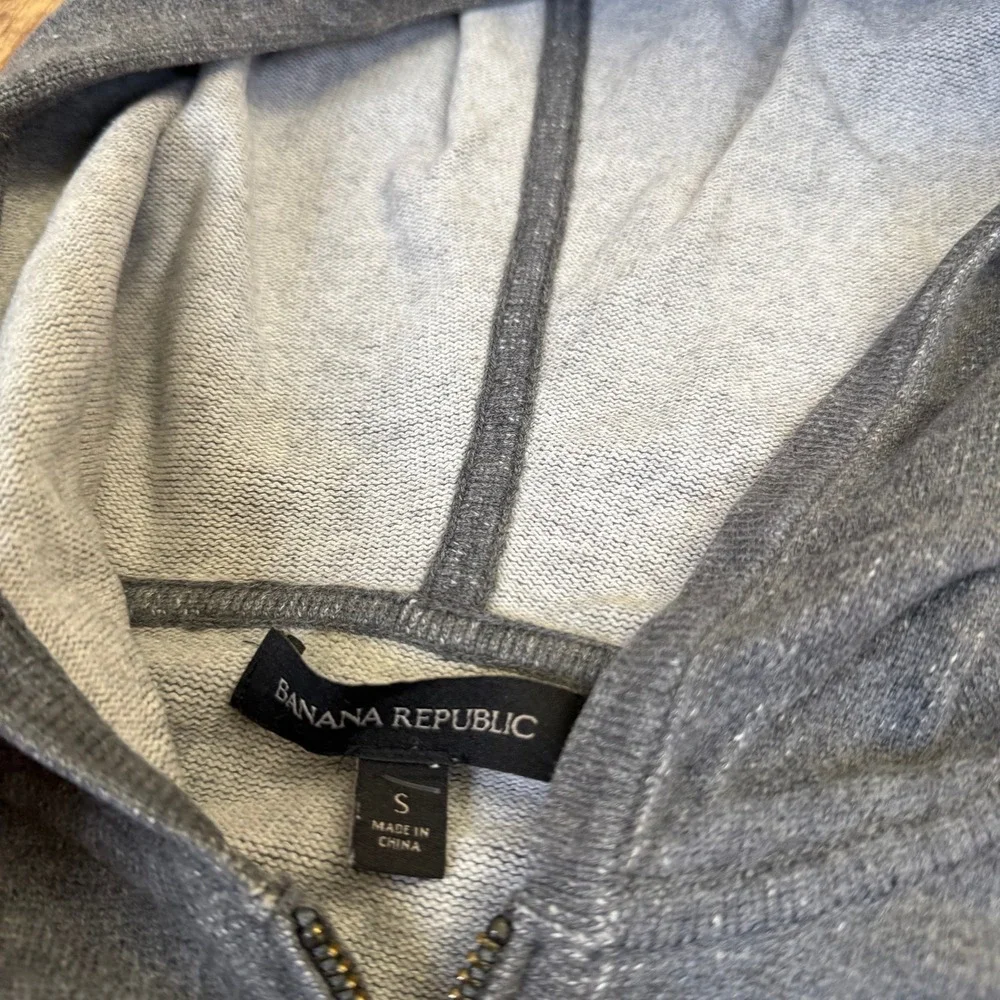 Banana Republic item good