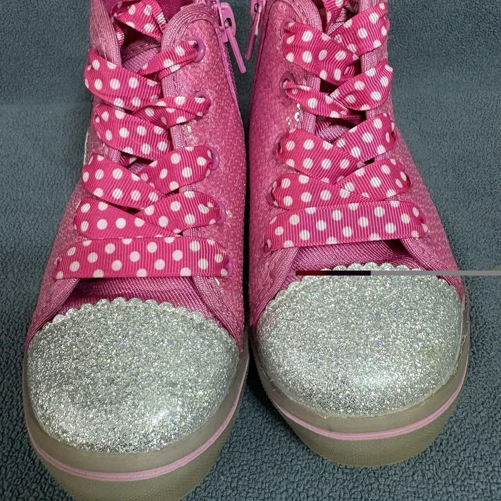 Disney sneaker lace closure
