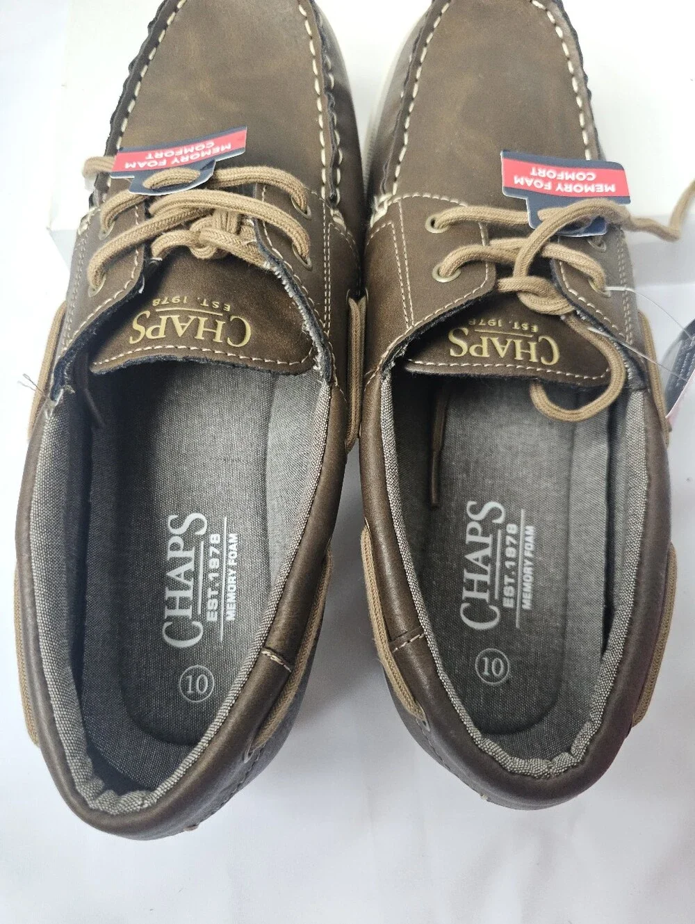 Chaps Benny Men’s Brown Boat Shoes Size 10 NWT Memory Foam)