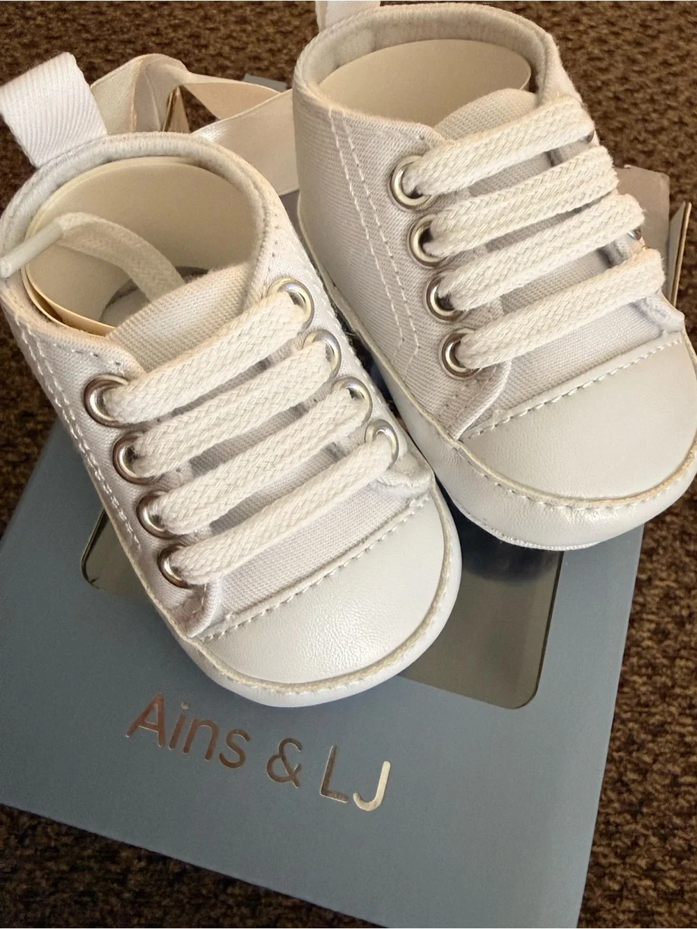 Ains & LJ white baby