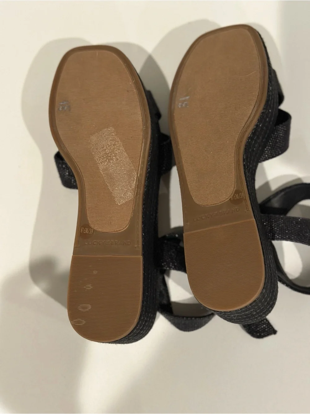 Lucky Brand textured straps