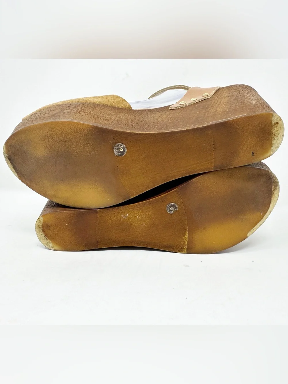 Seychelles paddle suede