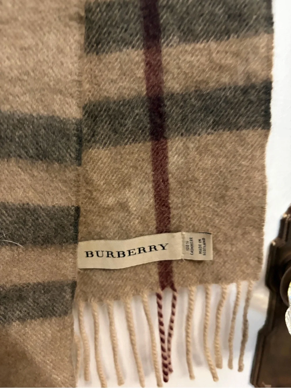 Burberry authentic 100%