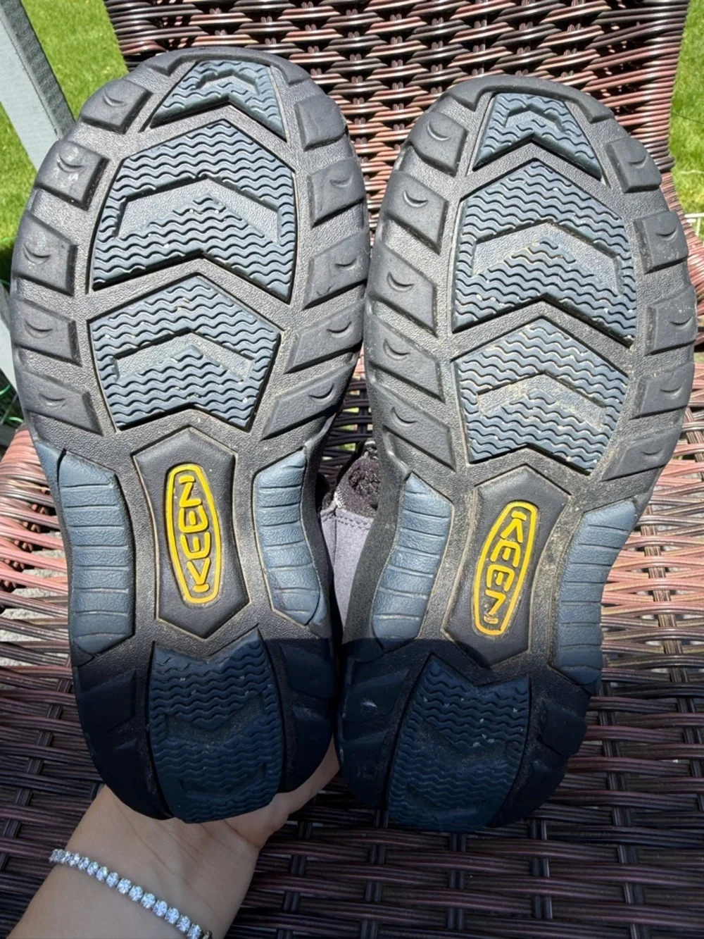 Keen boys size