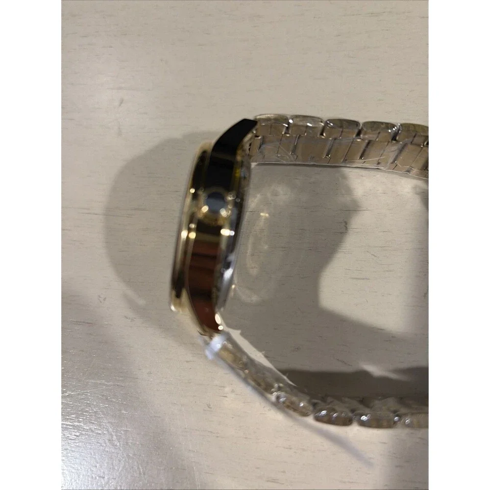 Invicta objet art
