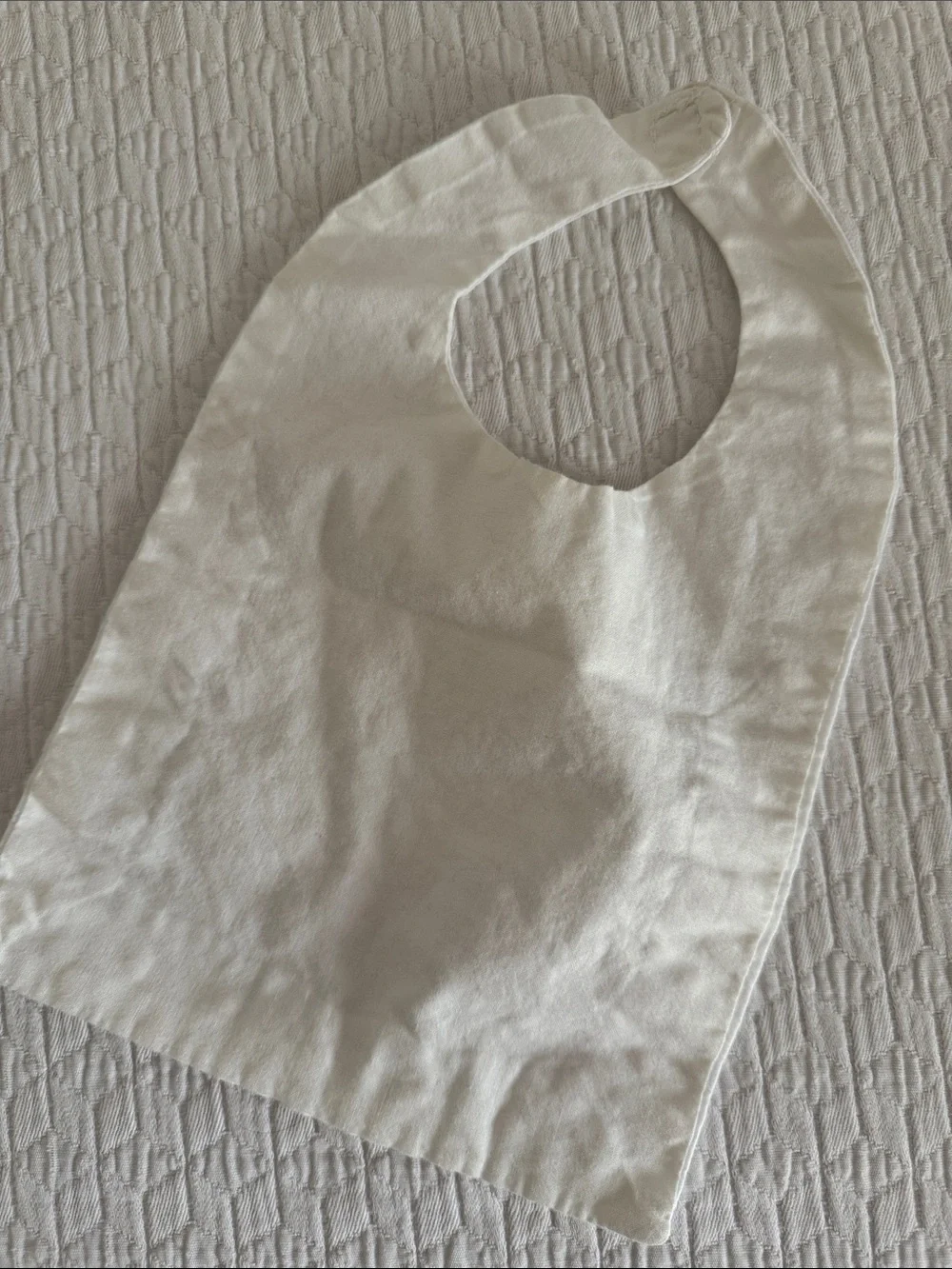 N/A kissy white