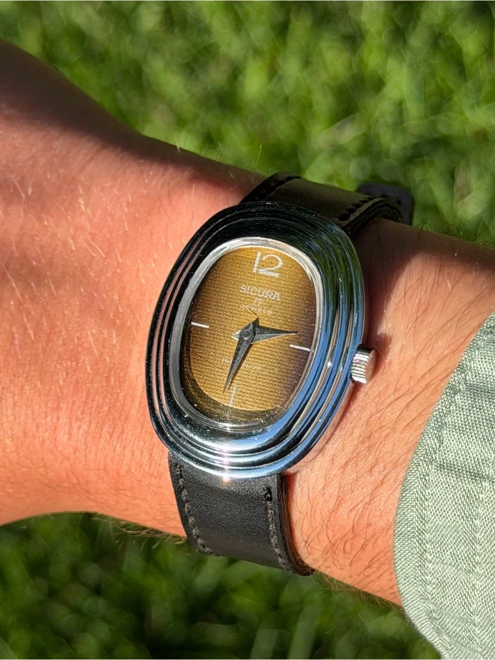 N/A manual winding