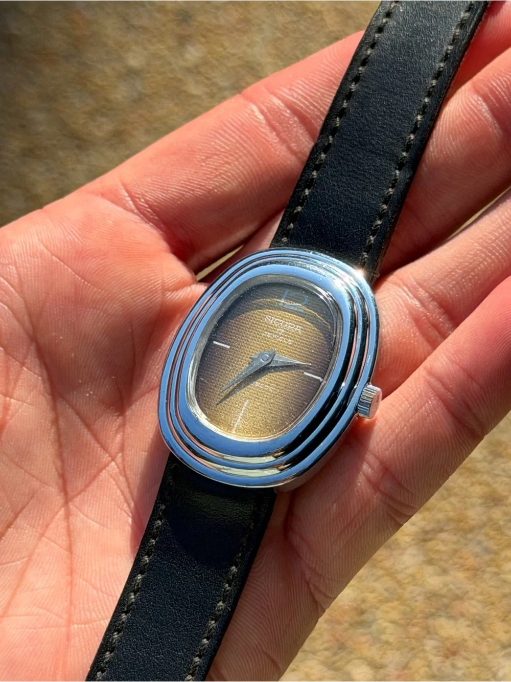 N/A manual winding