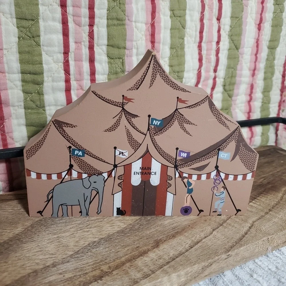 The Cat's Meow OS Big Top Circus Series Wooden Shelf Sitter Brown Vintage 1997