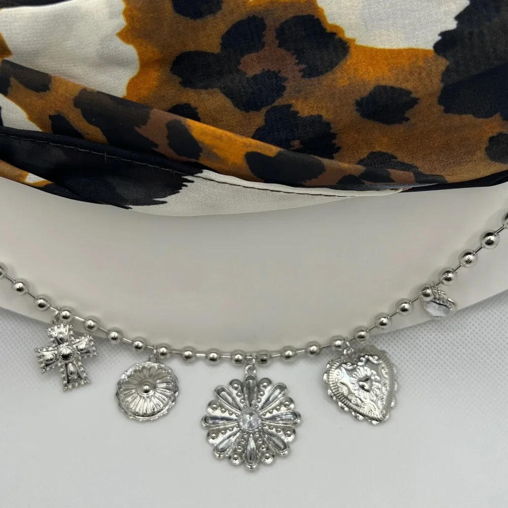 House of Harlow 1960 or delicate
