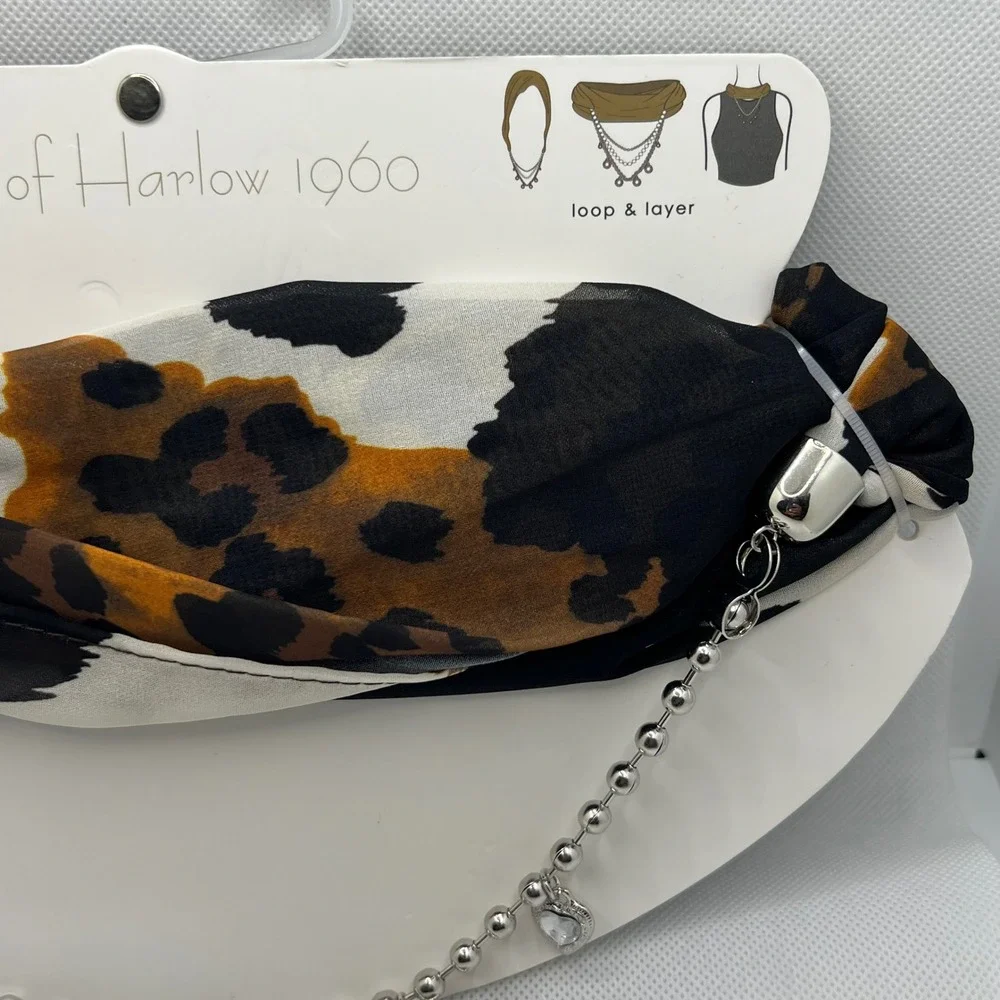House of Harlow 1960 neck subtle