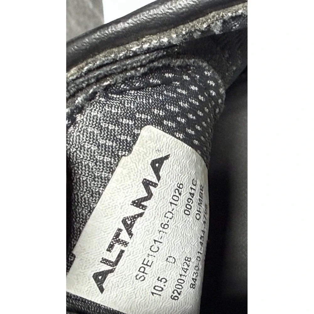 Bates these authentic