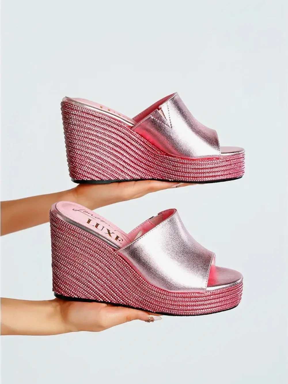 Luxe statement wedge
