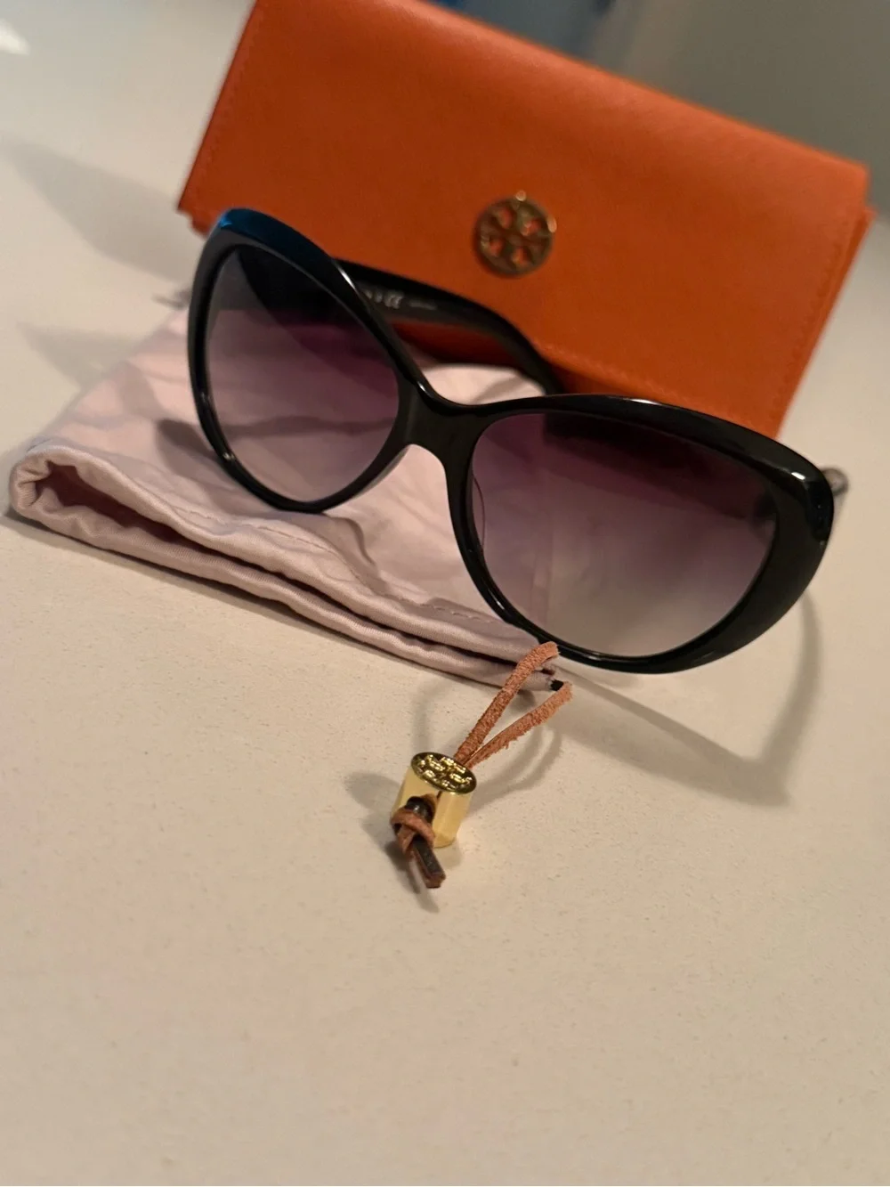 Tory Burch classic tory