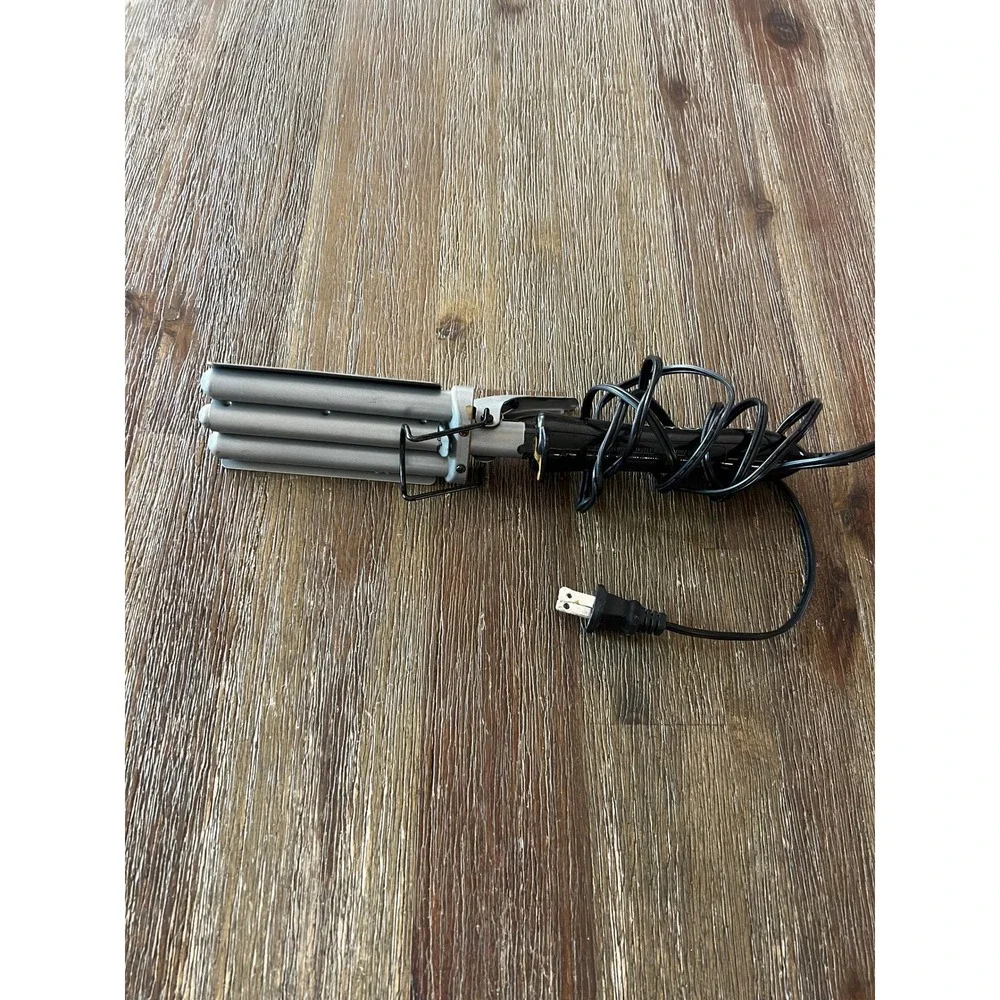 Revlon Triple Barrel Hair Waver Ceramic Beach Waver Styling Tool Black Silver