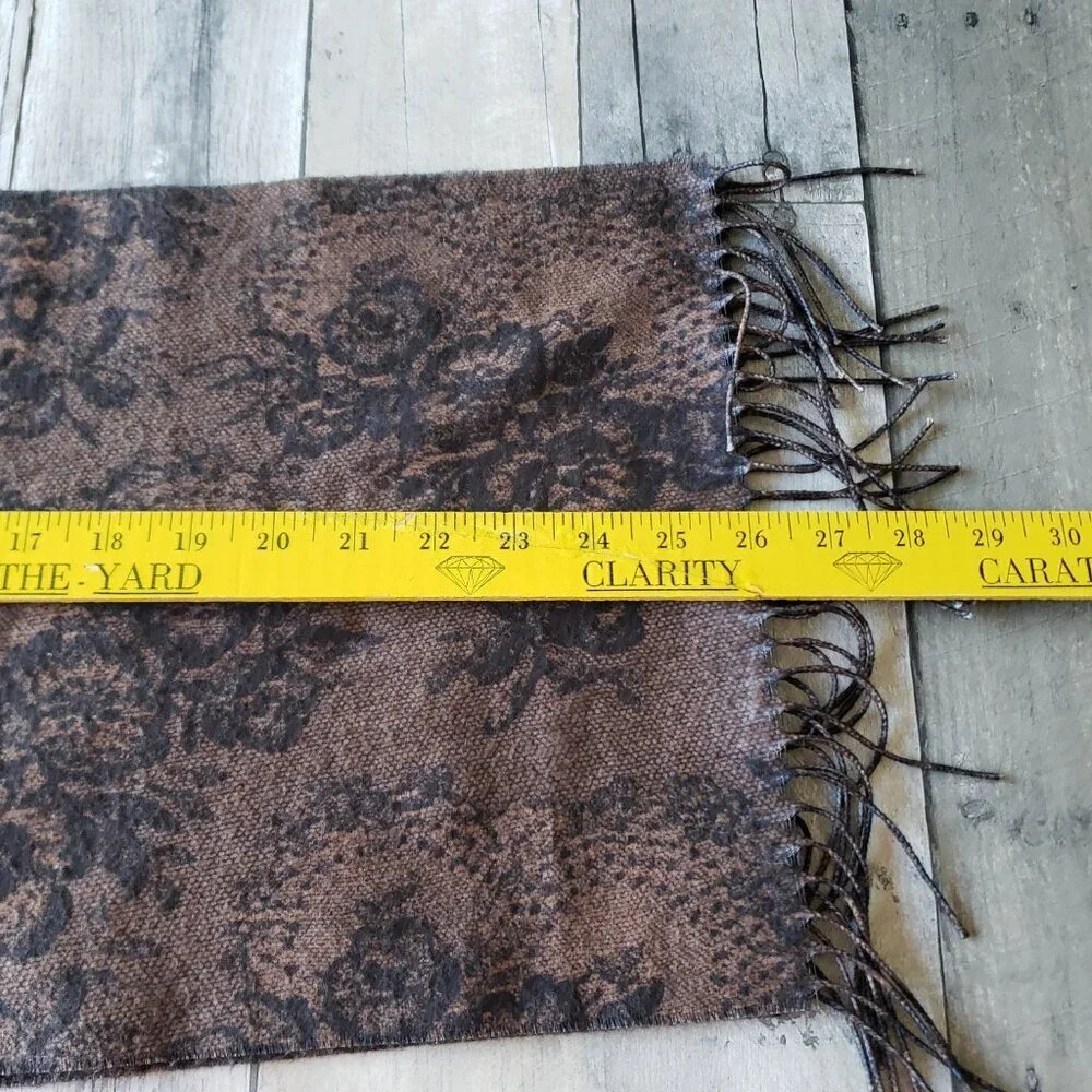 N/A brown scarf