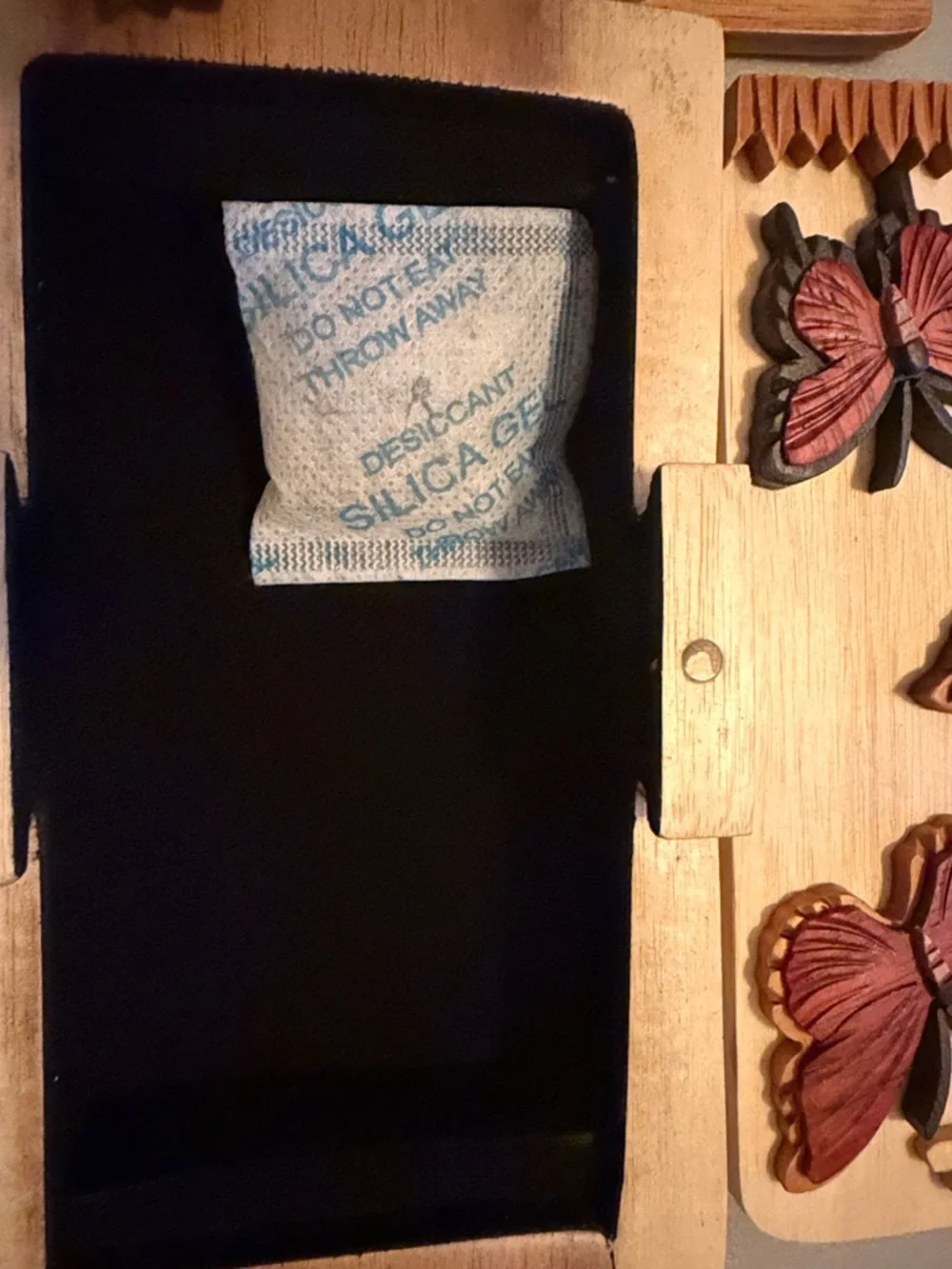 Carver Dan’s Shop decorative wooden