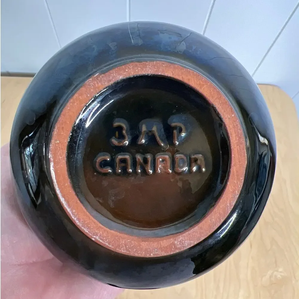 Canadian Pottery blue mountain
