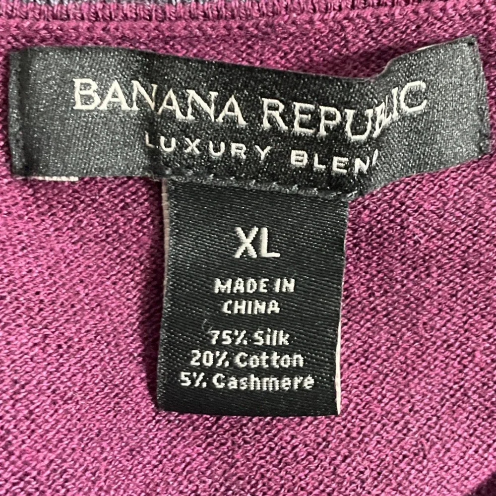 Banana Republic sophisticated neck