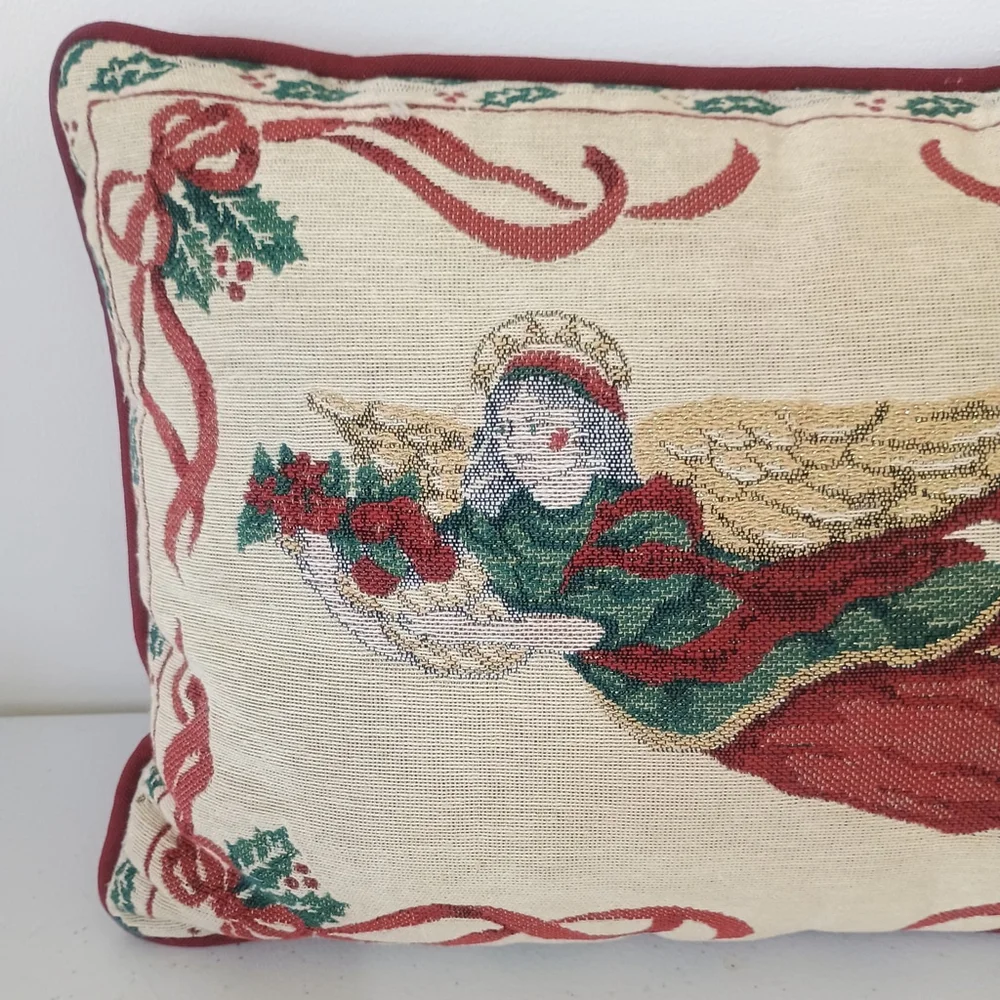 Riverdale pillow has