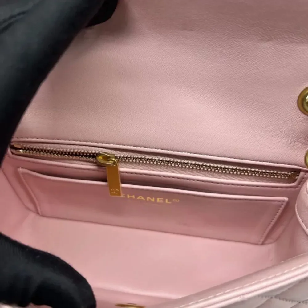 CHANEL brand color