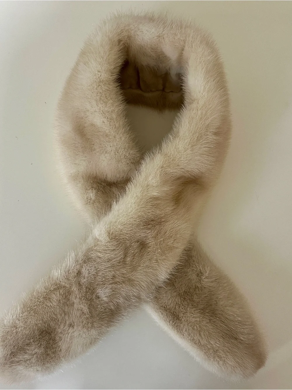 N/A elegant cream