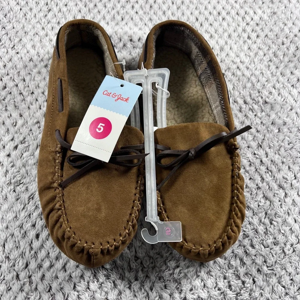 Cat Jack Brown Moccasin‎ Slippers Size 5 Kids Boys Girls Lined Cozy Warm