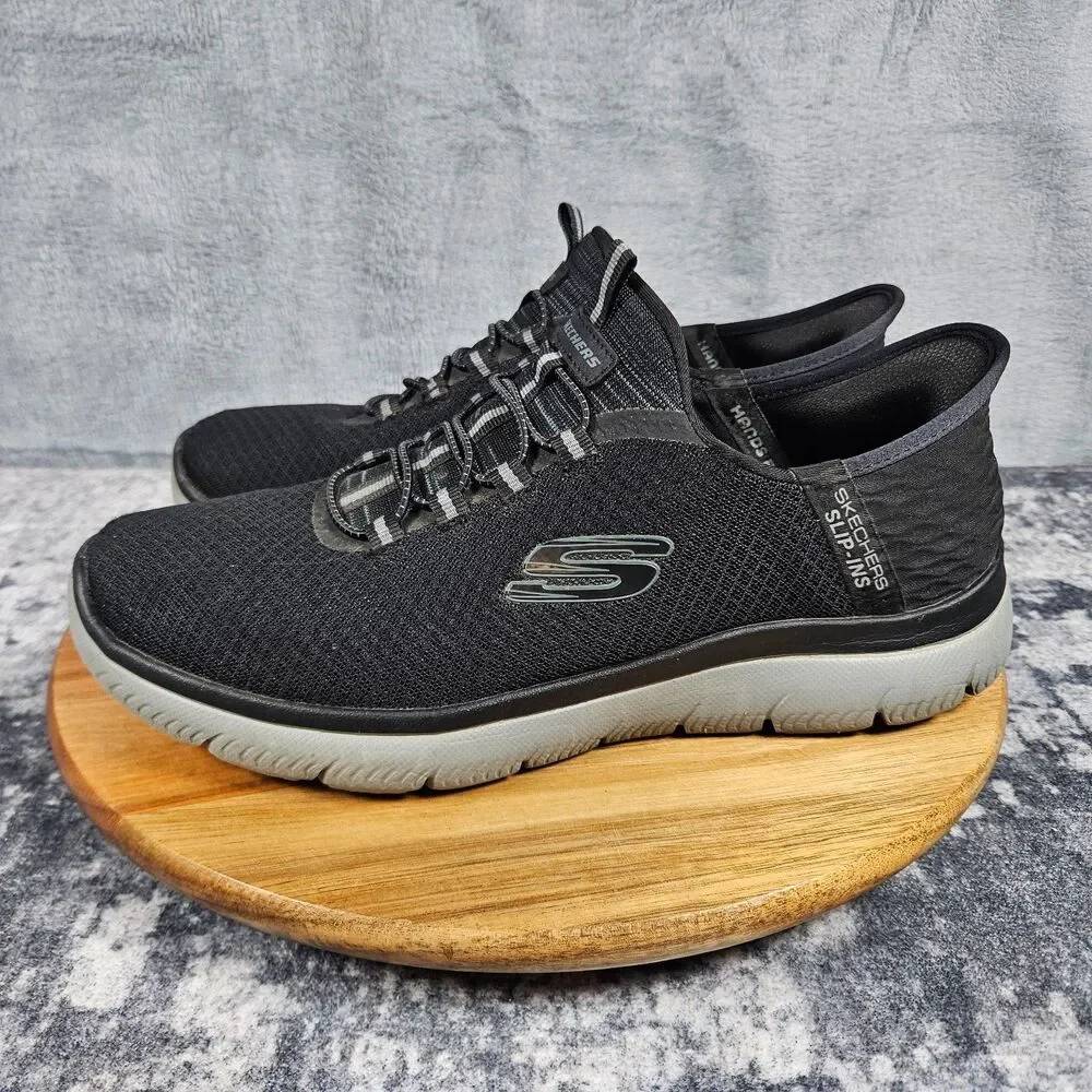 Skechers summits hands