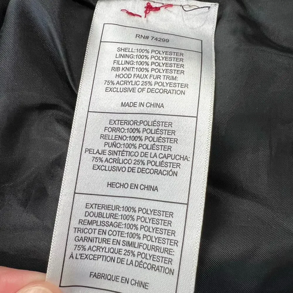Canada Weather Gear excellent preowned