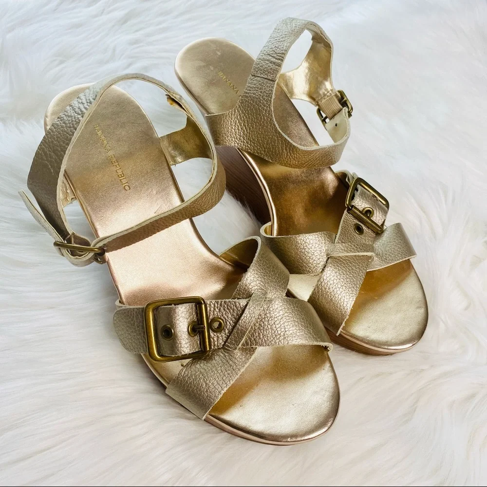 Banana Republic these wedges
