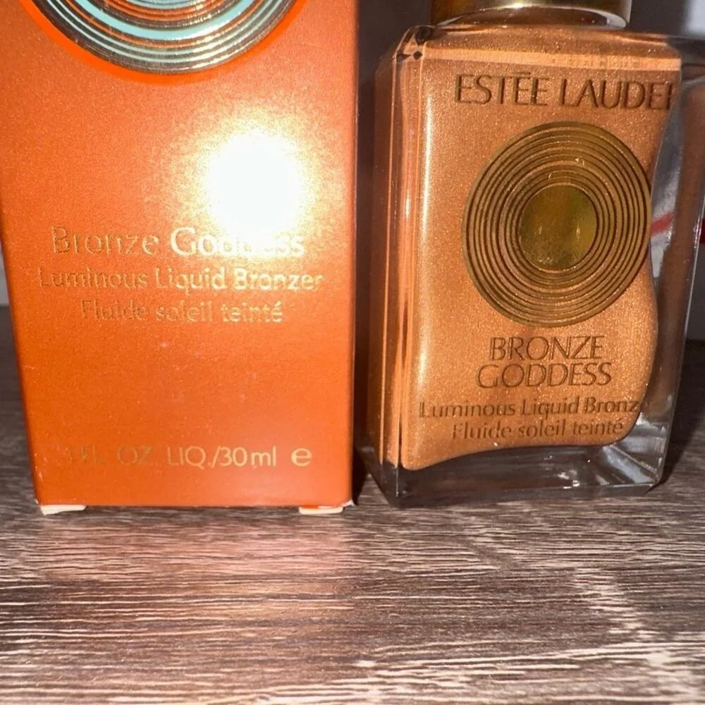 Estee Lauder luminous liquid