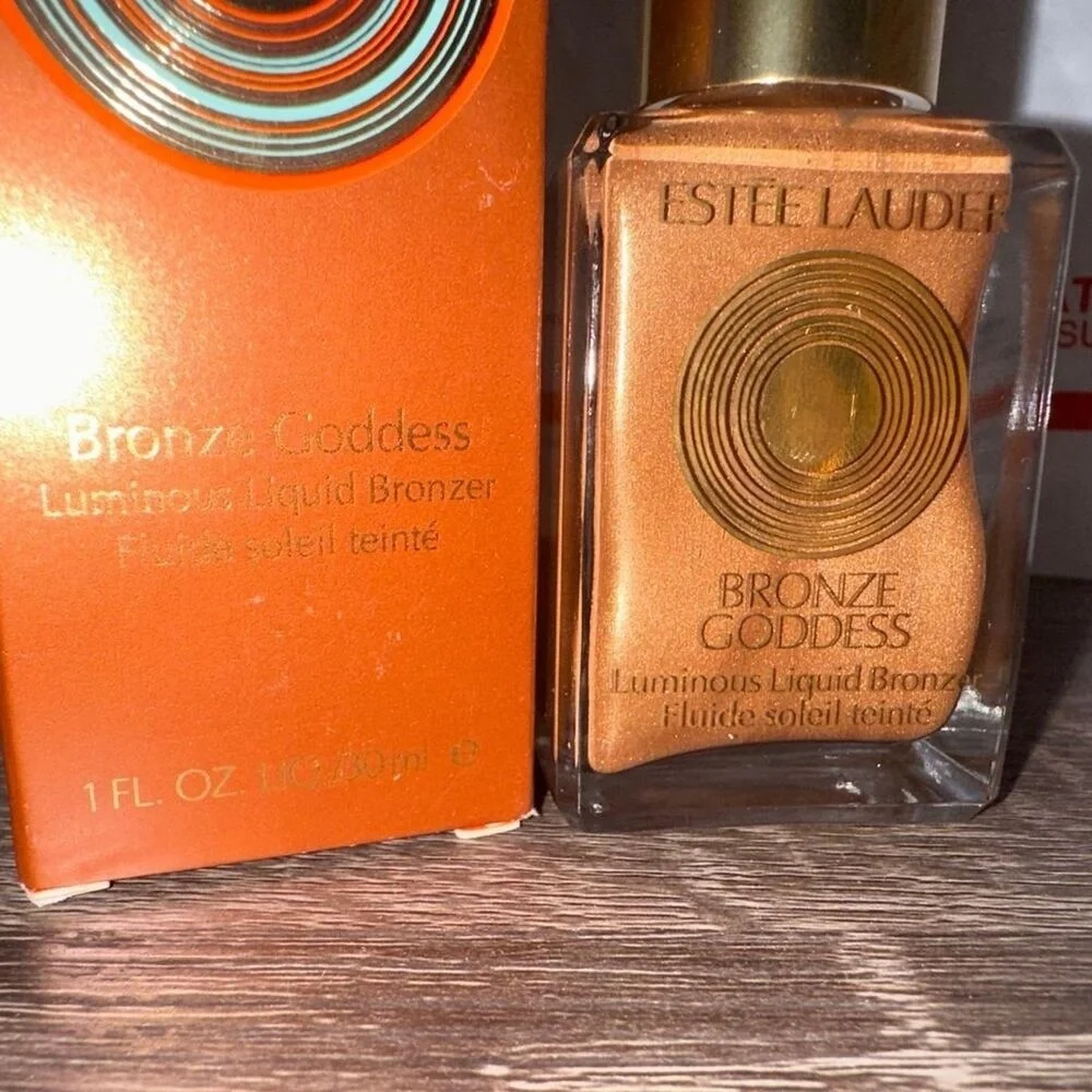 Estee Lauder luminous liquid
