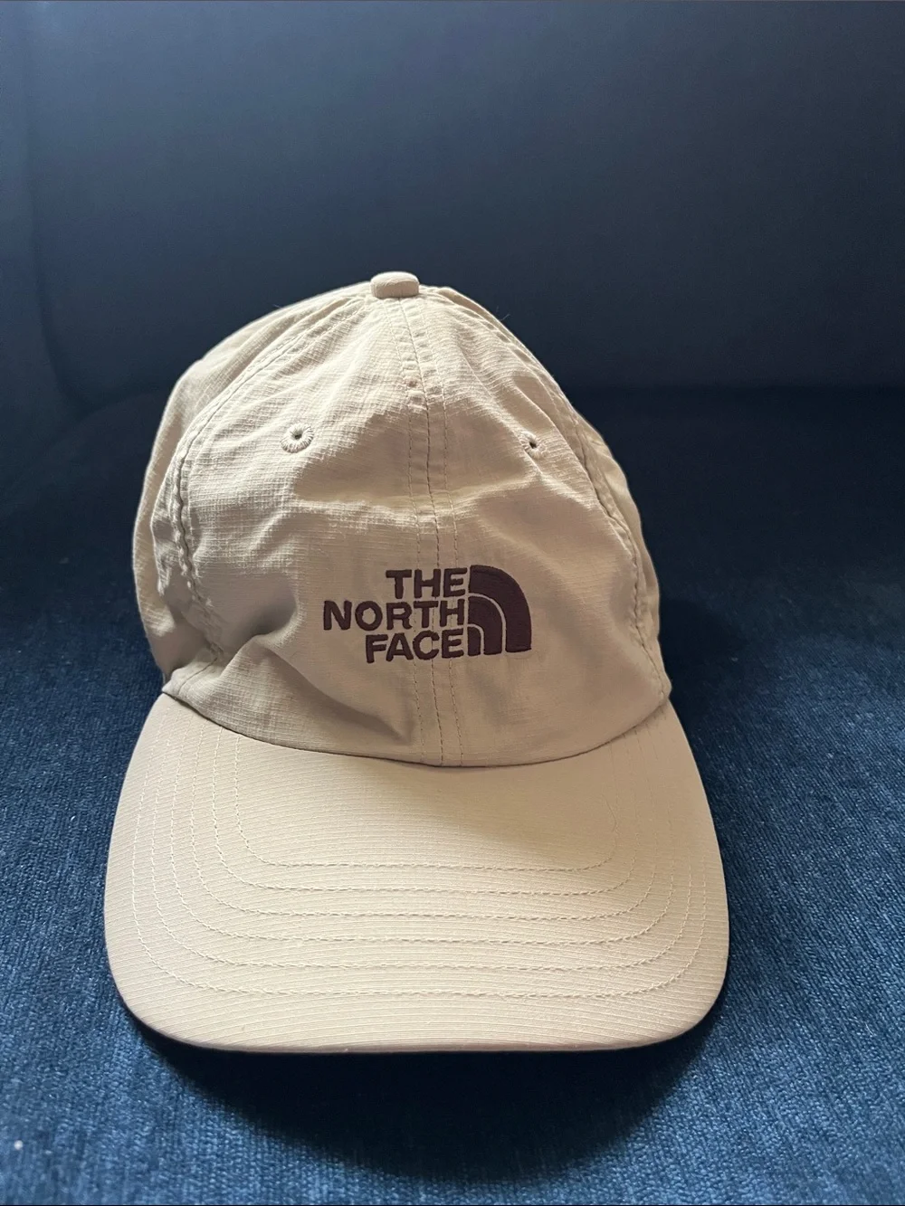 The North Face Khaki Cap with The North Face logo, 100% nylon, Unisex One size