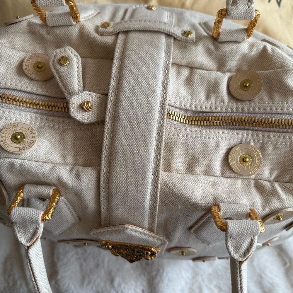 Louis Vuitton like new