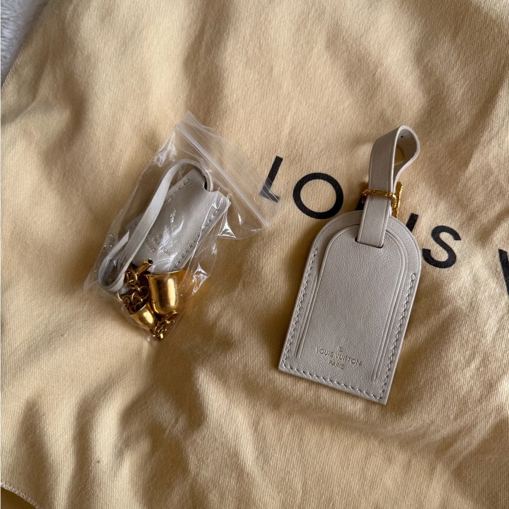 Louis Vuitton like new