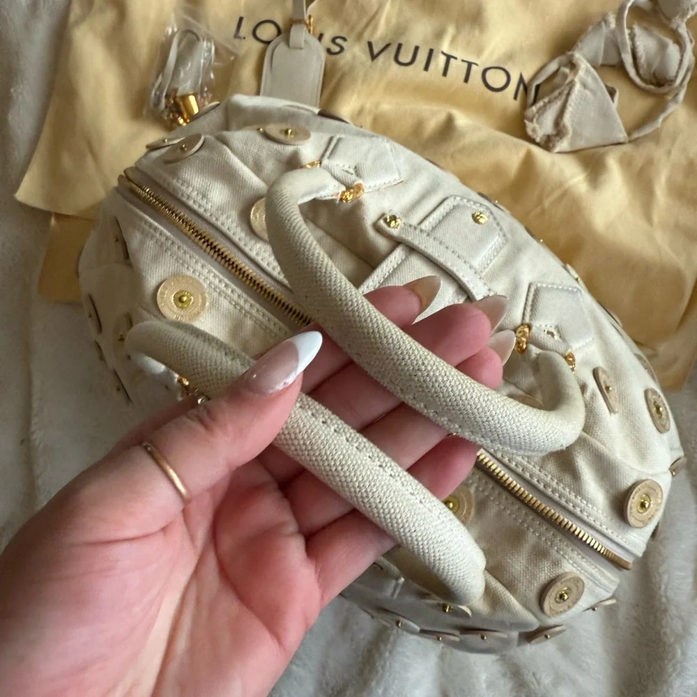 Louis Vuitton like new