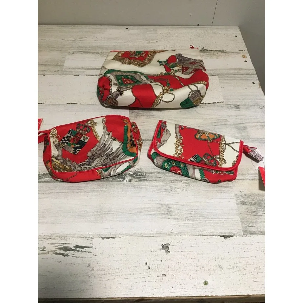 Cosmetic accessories bags set of three red white green plastic type interior zip